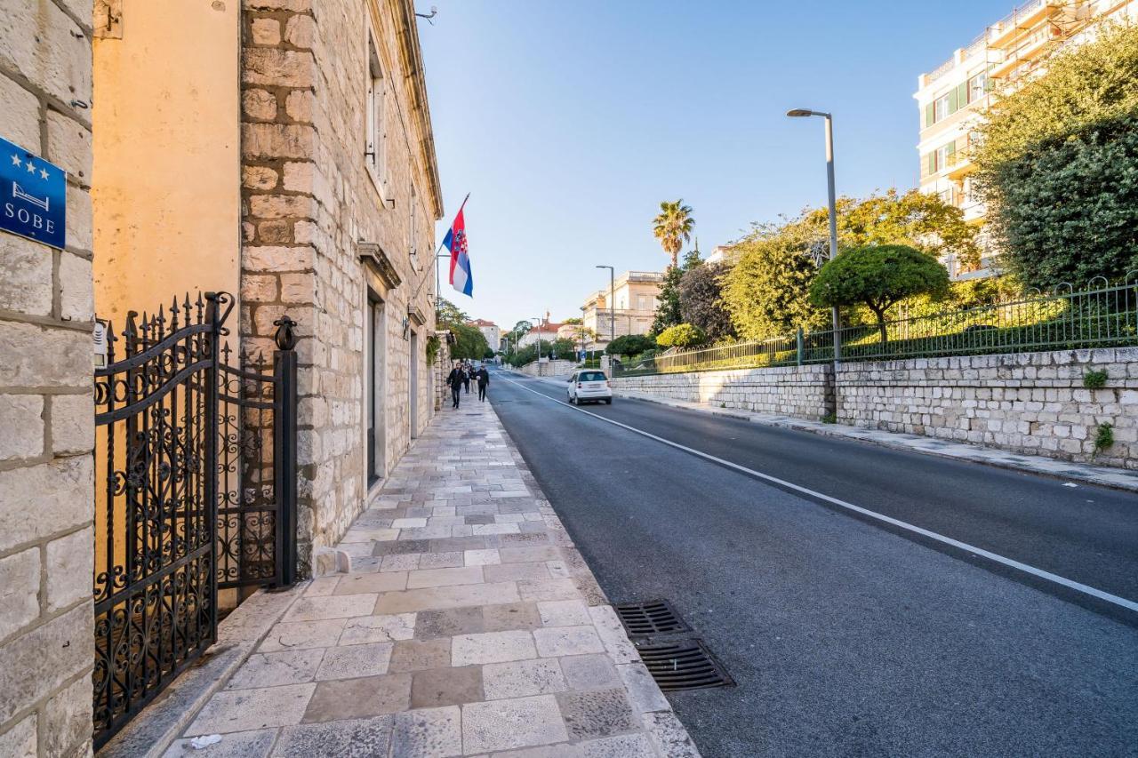 Deluxe Rooms With A Terrace View At Old City Gate Dubrovnik Buitenkant foto